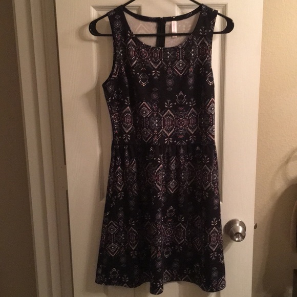 Xhilaration Dresses & Skirts - Tribal print sun dress